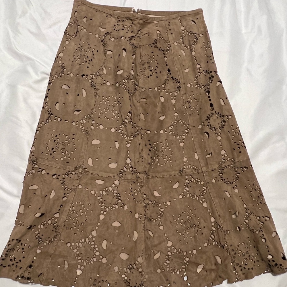 NWOT | St John Lazor Cutout Skirt | Size 8 | Brown | 100% Goat Suede|